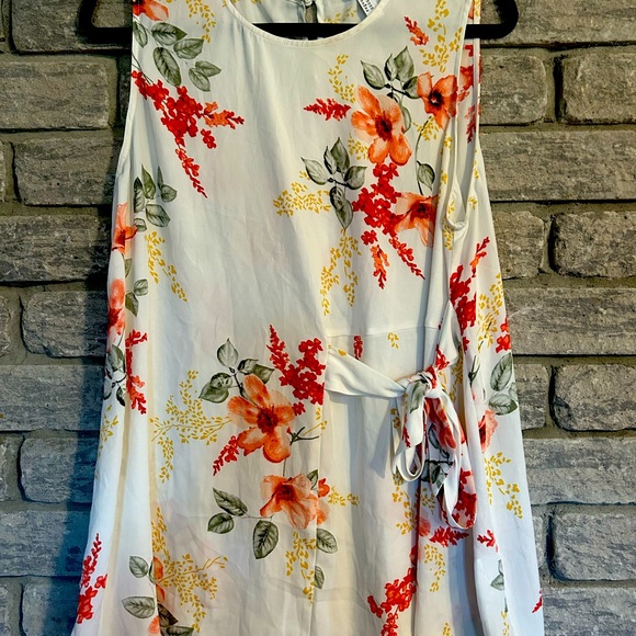 Thyme Maternity Blouse Large - Picture 2 of 7